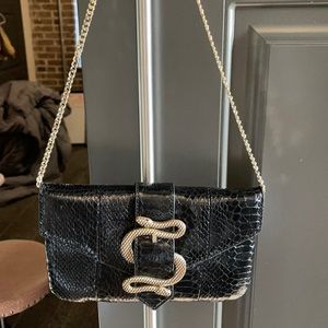 Express shoulder bag